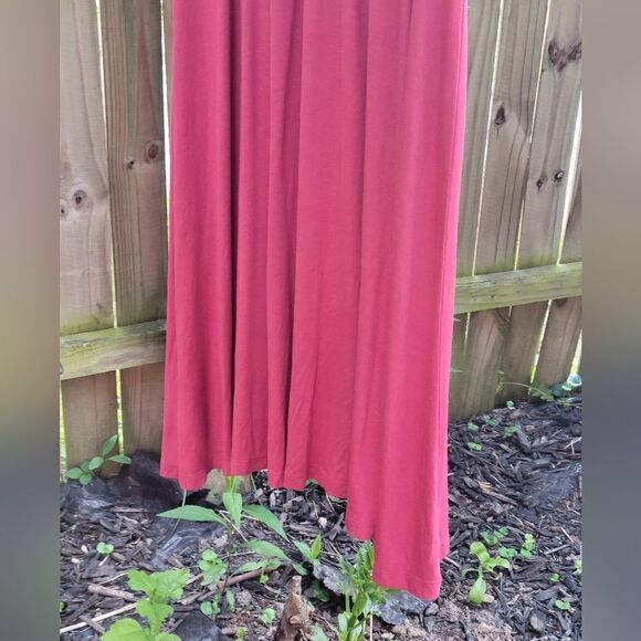 Fuchsia Sleeveless Midi Dress - Picture 7 of 10